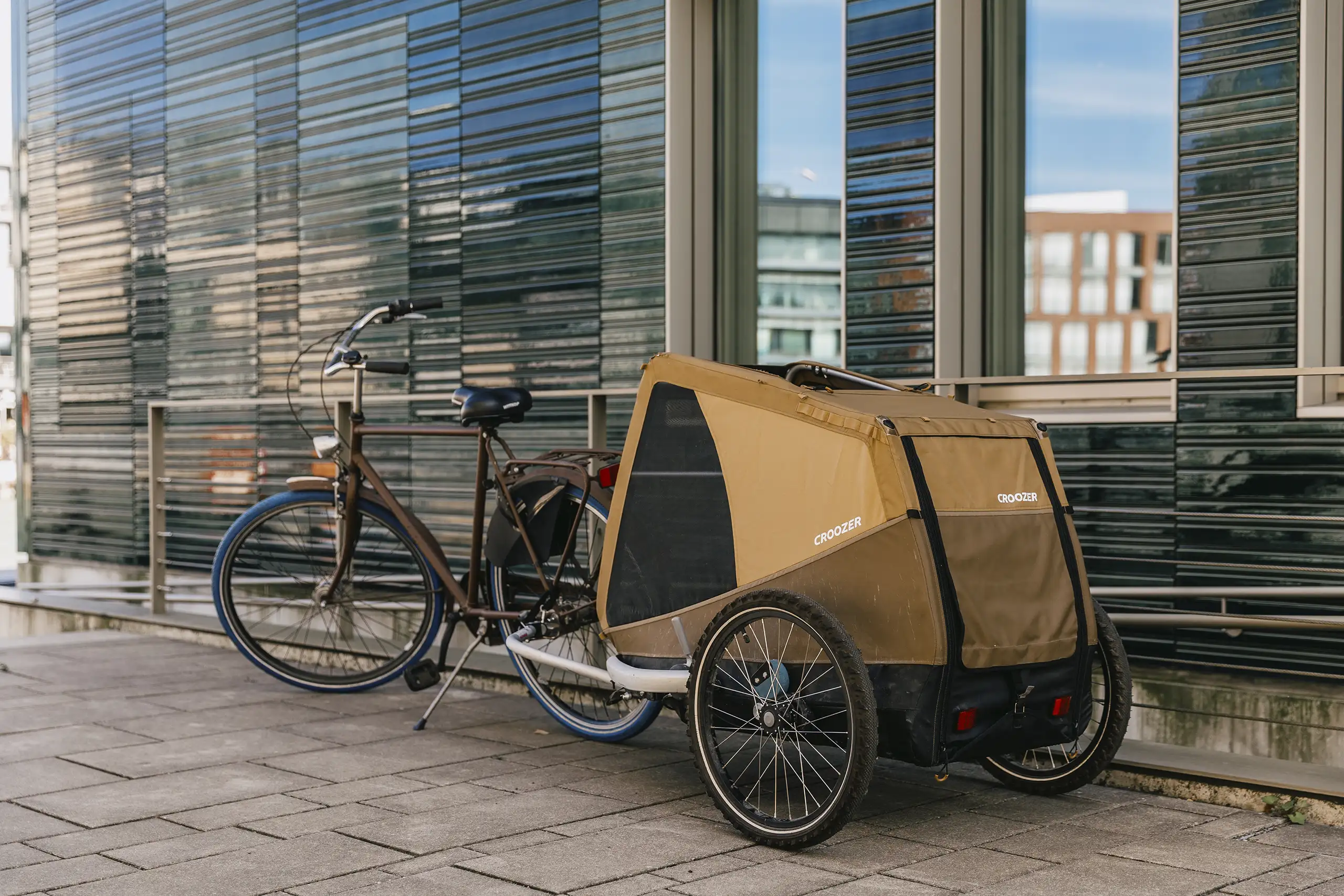 Gebrauchtes Fahrrad mit Anhänger
